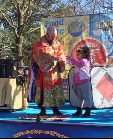 Magician Louie and kid